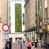 An der Großen Geldstraße in Recklinghausen weist links ein neues Schild auf die veränderte Liefersituation hin.