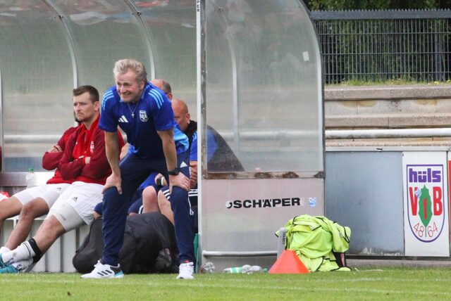 VfB-Trainer Manfred Wölpper.