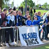 „A-Kreisliga, wir kommen“: Die Polsumer Fans sind in Westerholt schon in Feierlaune.