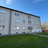 Im Mehrfamilienhaus an der Detmolder Straße 6 Castrop-Rauxel befindet sich im zweiten Obergeschoss links eine Eigentumswohnung, die nun zwangsversteigert wurde.