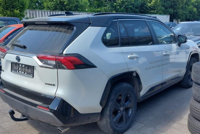 Wieder aufgetauchter toyota RAV4 von Anita Schneider