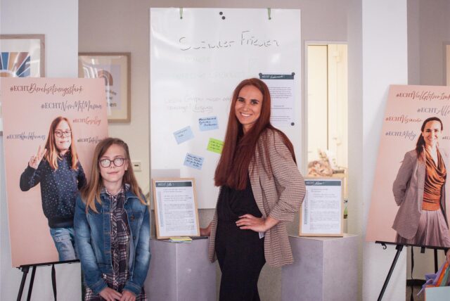 Lille und Alison bei der ausstellung #echt in dorsten