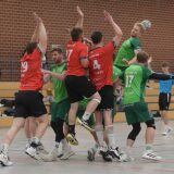 Beim Signal-Iduna-Cup im Rahmen des 55-jährigen Geburtstages des Waltroper Handballvereins traf der WHV unter anderem auf den Neusser HV.