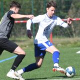 Robin Franke (weißes Trikot) spielt jetzt beim FC Castrop-Rauxel und gewann in der Vergangenheit den Kreispokal mit Wacker Obercastrop.