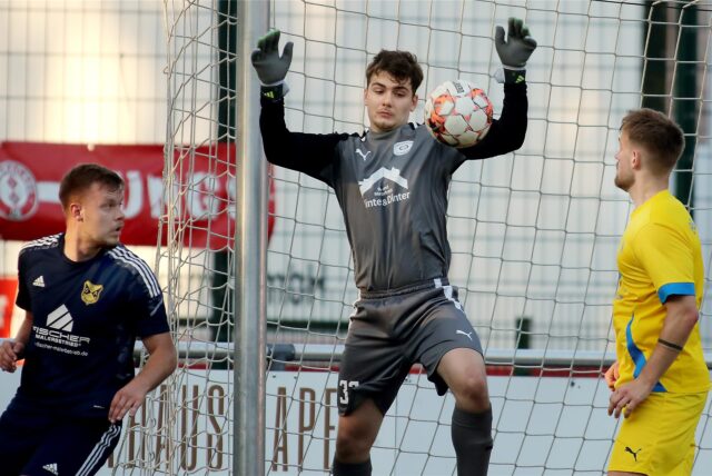 Leif Wellbrock ist hinter Cedric Niemeyer Ersatzkeeper bei der Spvg Schwerin.