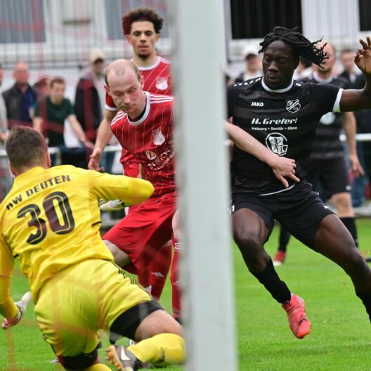 Im Livestream: Das Kreispokal-Finale wird zum Dorstener Derby zwischen SV Rot-Weiß Deuten und SV Dorsten-Hardt. Gespielt wird im Evonik Sportpark in Marl.