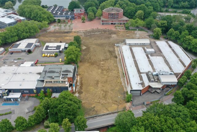 Luftbild von der Freifläche am Wulfener Markt