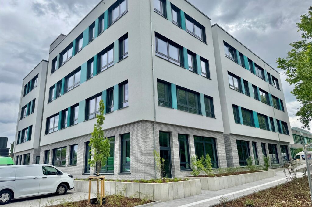 Der Anbau an das Gymnasium an der Schweizer Allee