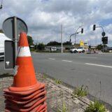 Die Kreuzung am Südring in Datteln. Links sind Hütchen zu sehen.