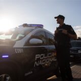 Ein deutscher Urlauber hat im Drogenrausch einen LKW auf Mallorca geklaut und ist damit auf Irrfahrt gegangen. (Archivbild)