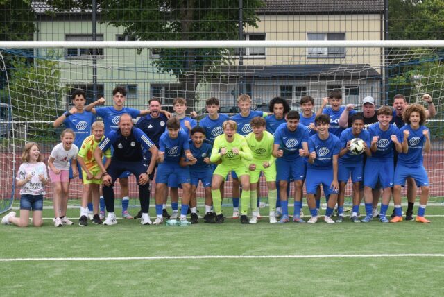 Die U15 des VfB Waltrop macht durch einen 3:2-Sieg gegen den SC Preußen Münster die Meisterschaft in der Regionalliga 2 perfekt.