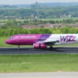 Die Fluggesellschaft Wizz Air bringt Reisende bald wieder von Dortmund nach Niš in Serbien.