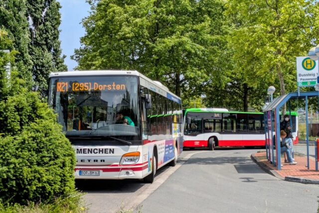 R 21 (295) am Dorstener ZOB