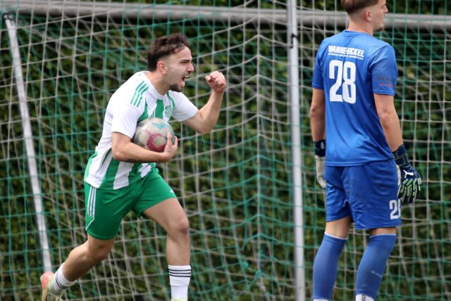 Cem-Ali Dogan (l.), hier im Trikot des BSV Schüren, freut sich auf eine neue Herausforderung bei der Spvgg. Erkenschwick.