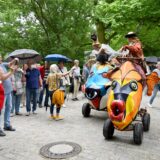 Der Walk-Act F.I.S.H. begeisterte die Kunstmarkt-Besucher.