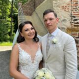 Es ist Liebe: Marina und Marvin Dodt am Schloss in Sythen.