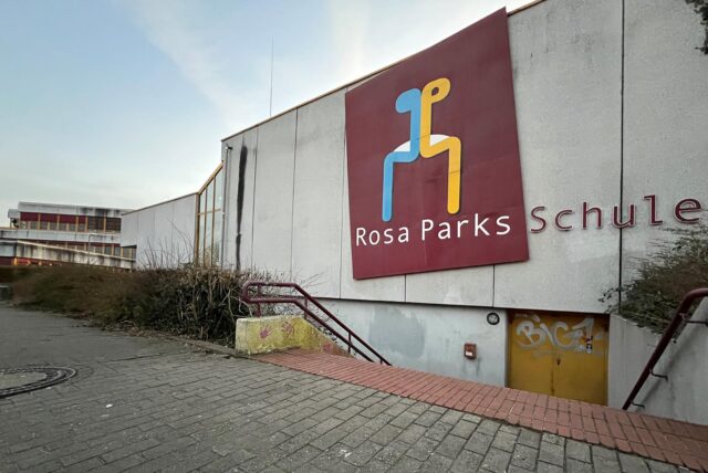 Außenansicht der Rosa-Parks-Schule in Herten-Disteln.