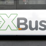 Ein Bus mit der Aufschrift X-Bus