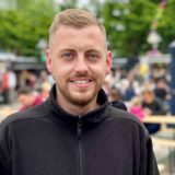 Yannik Ostermann, Leiter des „Street Food & Music Festivals“ in Dortmund, zieht trotz des durchwachsenen Wetters ein positives Fazit.
