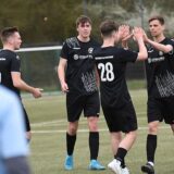 Gegen Teams aus der unteren Tabellenhälfte, wie hier SSC Recklinghausen, ließ Teutonia SuS Waltrop um Kapitän Felix Bramsel, Lennart Schlierkamp, Tim Meier und Julian Niewind Punkte liegen.
