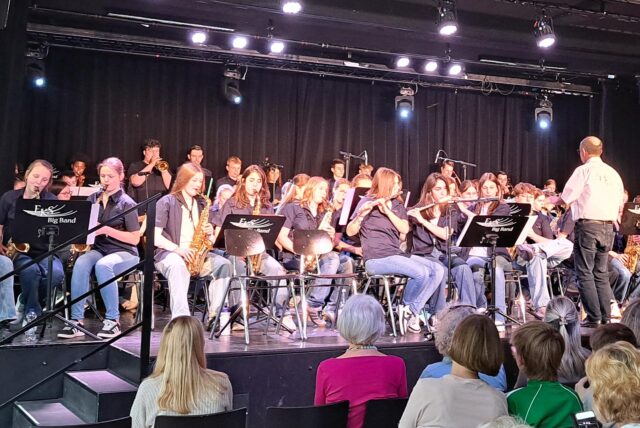 Die Big Band der Hertener Erich-Klausener-Schule während ihres Jubiläumskonzertes in Herten.
