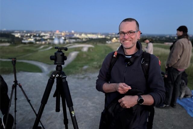 Michael Trösken aus Ickern fotografierte am Abend des 11.6.2025 den Supermond über Dortmund. Dafür bestieg er wie viele andere Fotografen den Deusenberg.