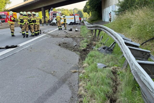Unfallspuren auf der A 43