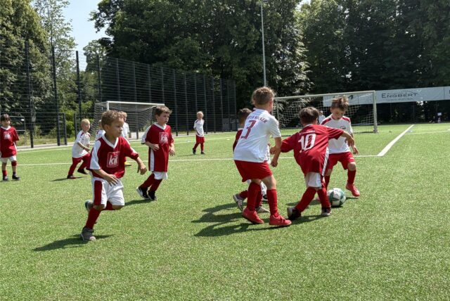 Auf den Bildern sieht man Eindrücke vom Kindergarten-Cup in Oer-Erkenschwick