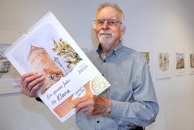 Manfred Vorholt hat wieder 13 Haltern Motive für den neuen Klara-Kalender gemalt. Die Originale sind im Alten Rathaus ausgestellt.