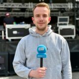 Reporter Tewe Schefer beim Aufbau von Castrop Kocht Über.