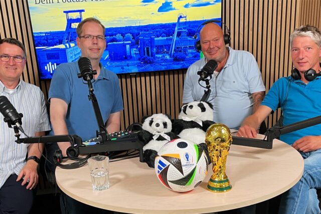 v.l.: Oliver Prause, Stefan Korte, Dirk Lasarz, Frank Südfeld. Podcast „Hömma, Herten“