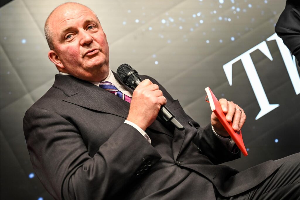 Jörg Thadeusz bei „Celebrating Democracy“ in Dortmund.