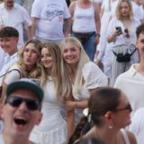 An Tag 1 waren fast alle Besucher von Castrop kocht über in Weiß gekleidet.
