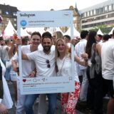 Die White Night bei Castrop kocht über 2025 mit Moguai: Über 4000 Leute waren auf dem Castroper Markt.