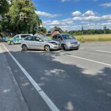 Im Kreuzungsbereich von Weseler Straße und Birkenallee kam es am Donnerstag in Dorsten-Deuten zu einem Unfall. Ein Ford und ein Opel sind zusammengeprallt.