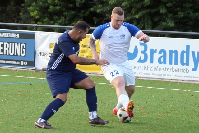 Dominik Pollmann im Dribbling