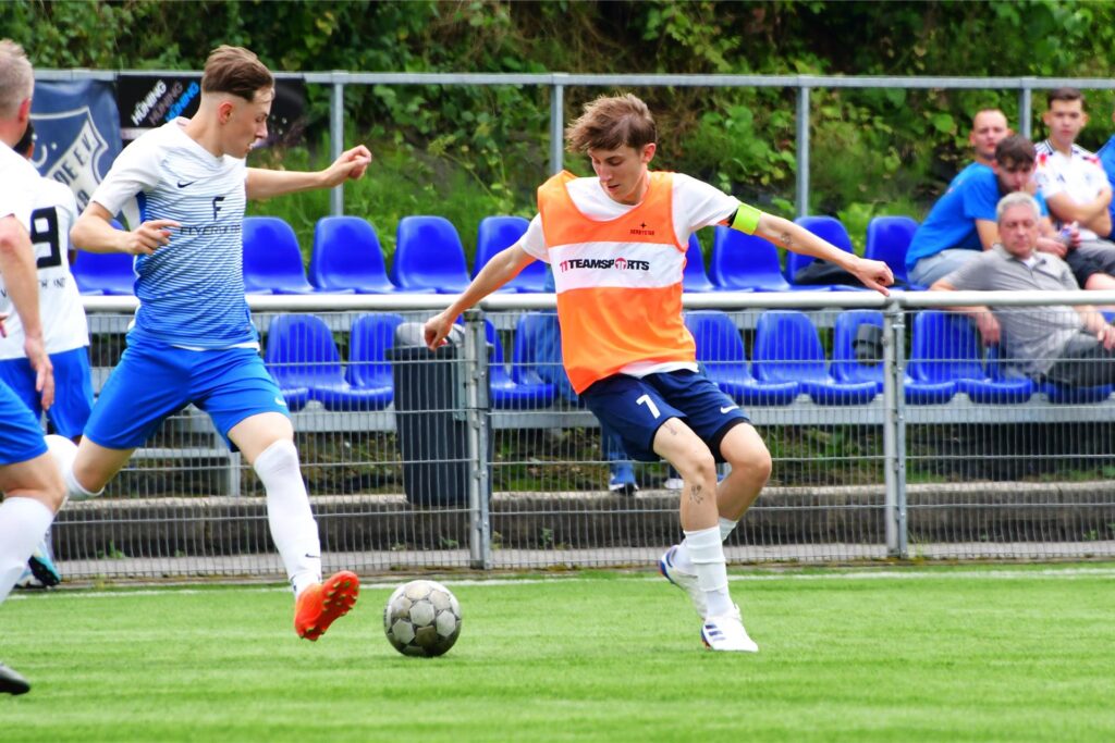 Tom Louis Carl (r.) verpasste die Rückrunde wegen einer schweren Verletzung. Tom Louis Carl (r.) verpasste die Rückrunde wegen einer schweren Verletzung.