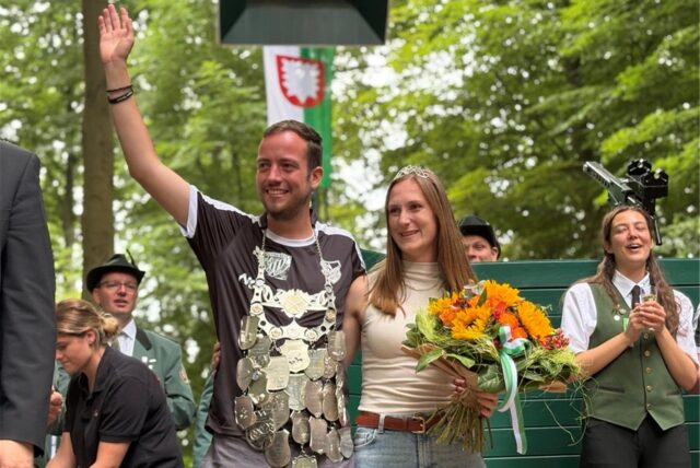 Steffen Kölnberger und Meike Brüggemann sind das neue Lembecker Königspaar.