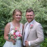 Nathalie (geborene Dabel) und Michael Sczymonek haben bei einer standesamtlichen Trauung im Parkbad Süd geheiratet.