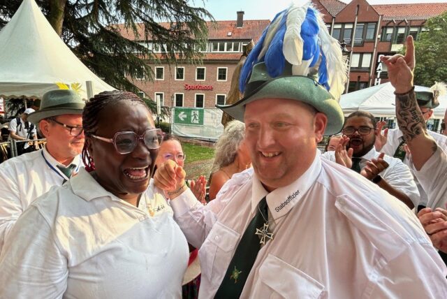 Halterns neues Schützenkönigspaar: Daniel Elting und Akello Acii Albrink.