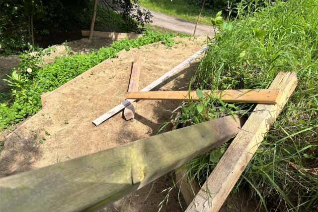 Zerbrochene Umzäunungen: Der Startplatz im Bike-Park in Haltern wurde zerstört.