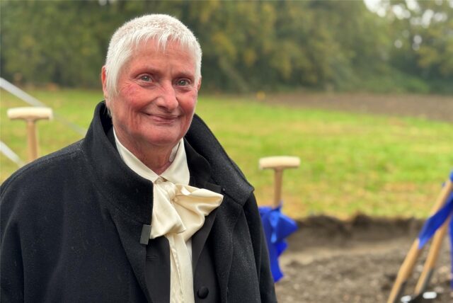 Elisabeth Grümer (77) kämpfte neun Jahre für den Bau des in NRW einzigartigen Kinderhospizes „Sonnenherz“. Löwin oder Terrier: Die Begriffe, die Weggefährten für die Frohlinderin finden, sind verschieden.