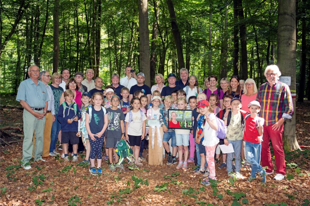 Die Beteiligten des Festakts im Barloer Busch Die Beteiligten des Festakts im Barloer Busch