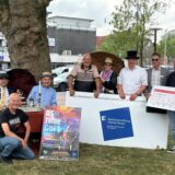Das Westfälische Landestheater stellt die Show für das Bürgerpicknick in Ickern vor.