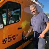Auch Tim Stockhofe, Gas- und Wasserinstallateur und Mitarbeiter des Baubetriebshofes, tankt sein Dienstfahrzeug mit pflanzlichem Diesel.
