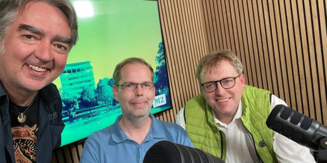 Heute zu Gast bei „MarlZeit“: Stefan Rüter, Vorsitzender der Frentroper Schützen. Mit ihm sprechen Patrick Köllner (l.) und Stefan Korte.