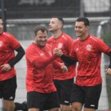 Marc Olschewski (M) ist Trainer des SC Victoria Ickern.