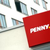 Penny Logo auf einer Penny Filiale