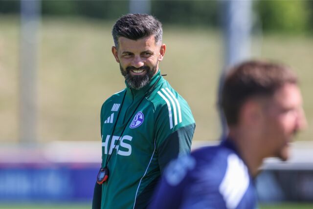 25.06.2025, Fussball, Saison 2025/2026, Training FC Schalke 04, Cheftrainer Miron Muslic (FC Schalke 04)