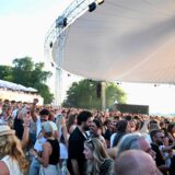 Viele Besucher beim Sunset Beach Festival 2025